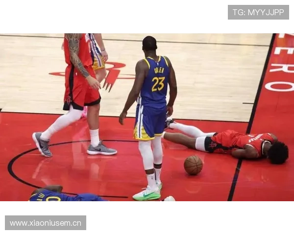 阿门·汤普森高效突破拉开空间助掘金内线火力提升